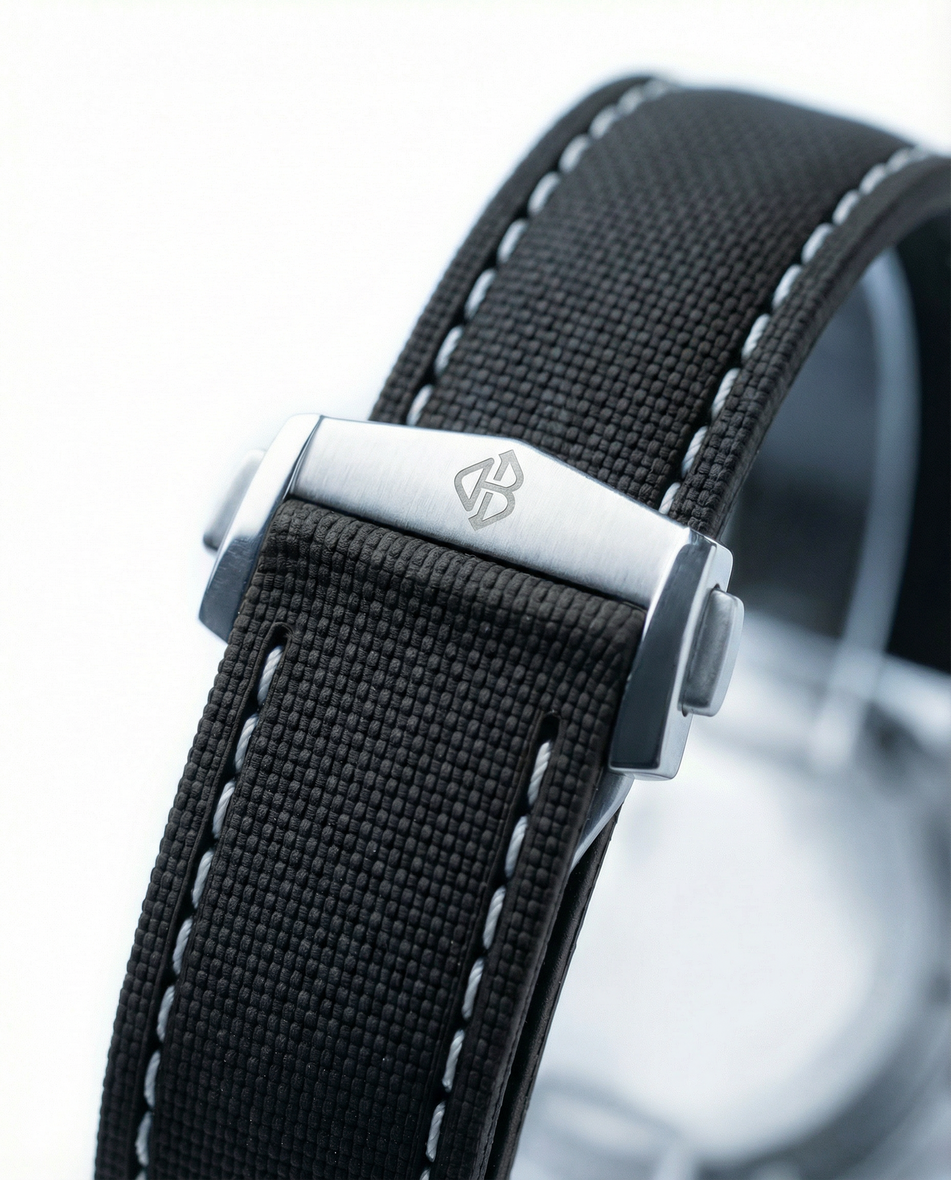 FKM Uhrenband 20mm Schwarz Weiße Naht – Horace & Bay